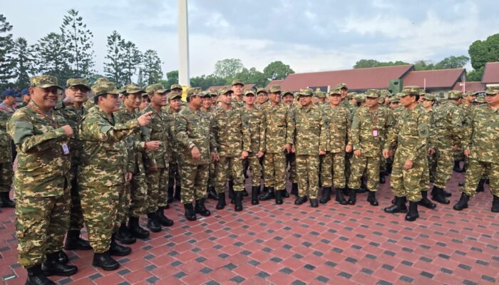 Para Menteri Prabowo “Diplonco” di Akmil : Agar Rasakan Derita Rakyat & Tak Hedon