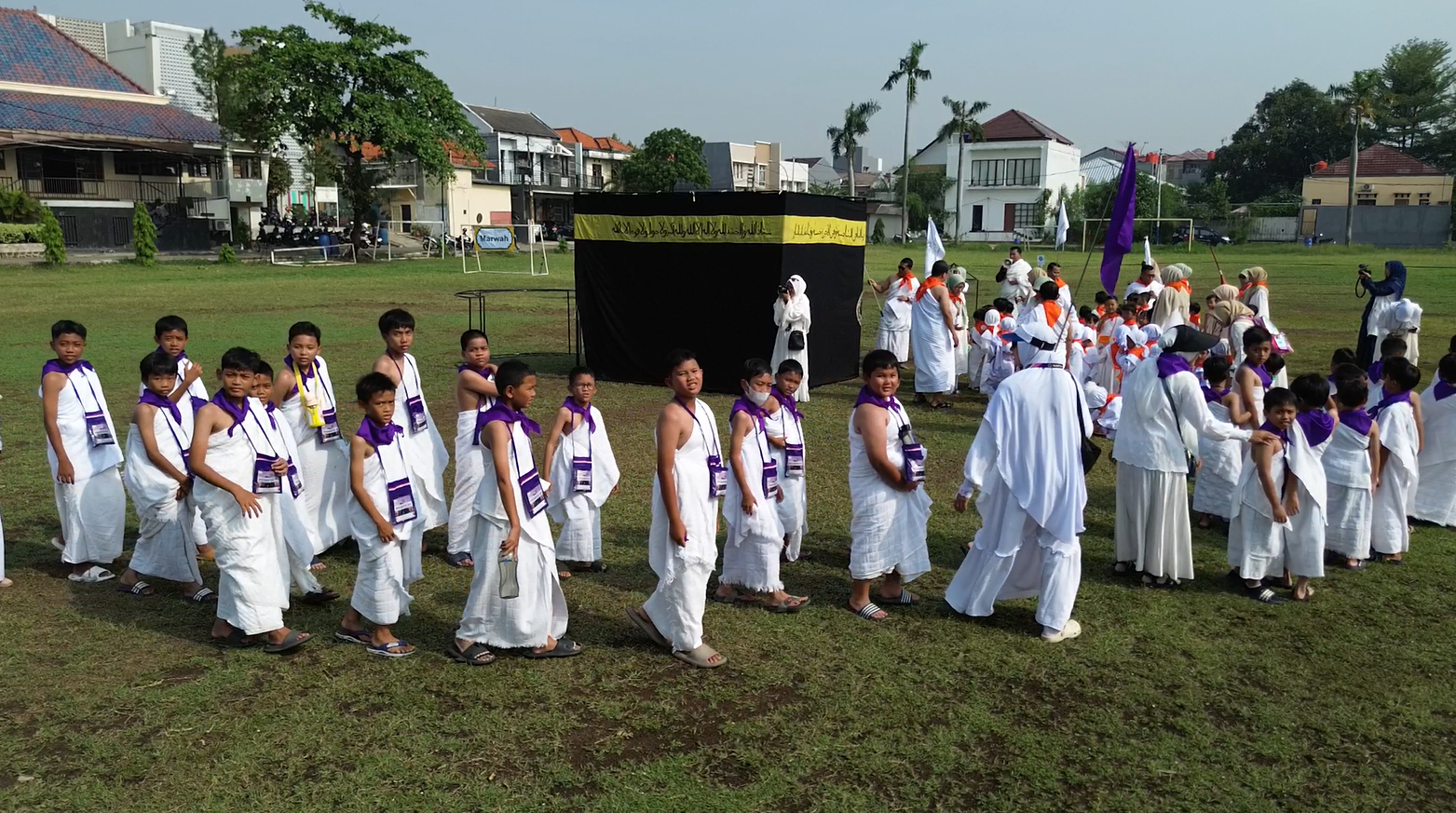 Manasik Haji Siswa TK dan SDI Menumbuhkan Semangat dan Cinta Mekah