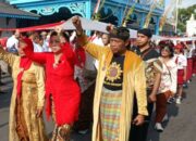Peringati Hari Sumpah Pemuda Keraton Surakarta Bentangkan Bendera Merah Putih 1000 Meter 