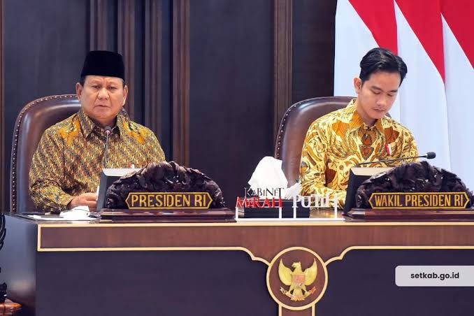 Presiden Prabowo Tekankan Kerja Sama Tim dan Efisiensi dalam Sidang Kabinet Paripurna Perdana
