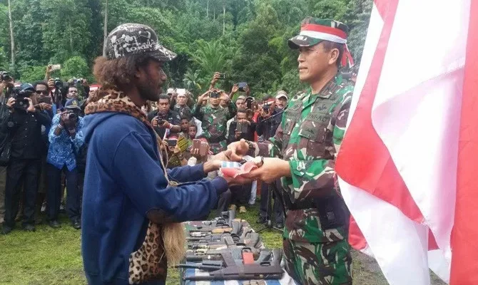 Puluhan TPN OPM Kembali ke NKRI dalam Semangat Perdamaian