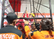 Senkom Mitra Polri Latih Pelajar Simulasi Vertical Rescue di Acara PRB Aceh