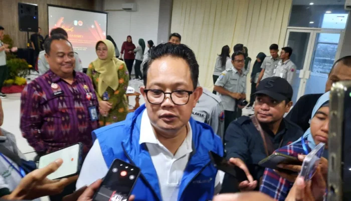 Pj Gubernur Jatim Imbau Semua Paslon di Sampang Kendalikan Pendukungnya