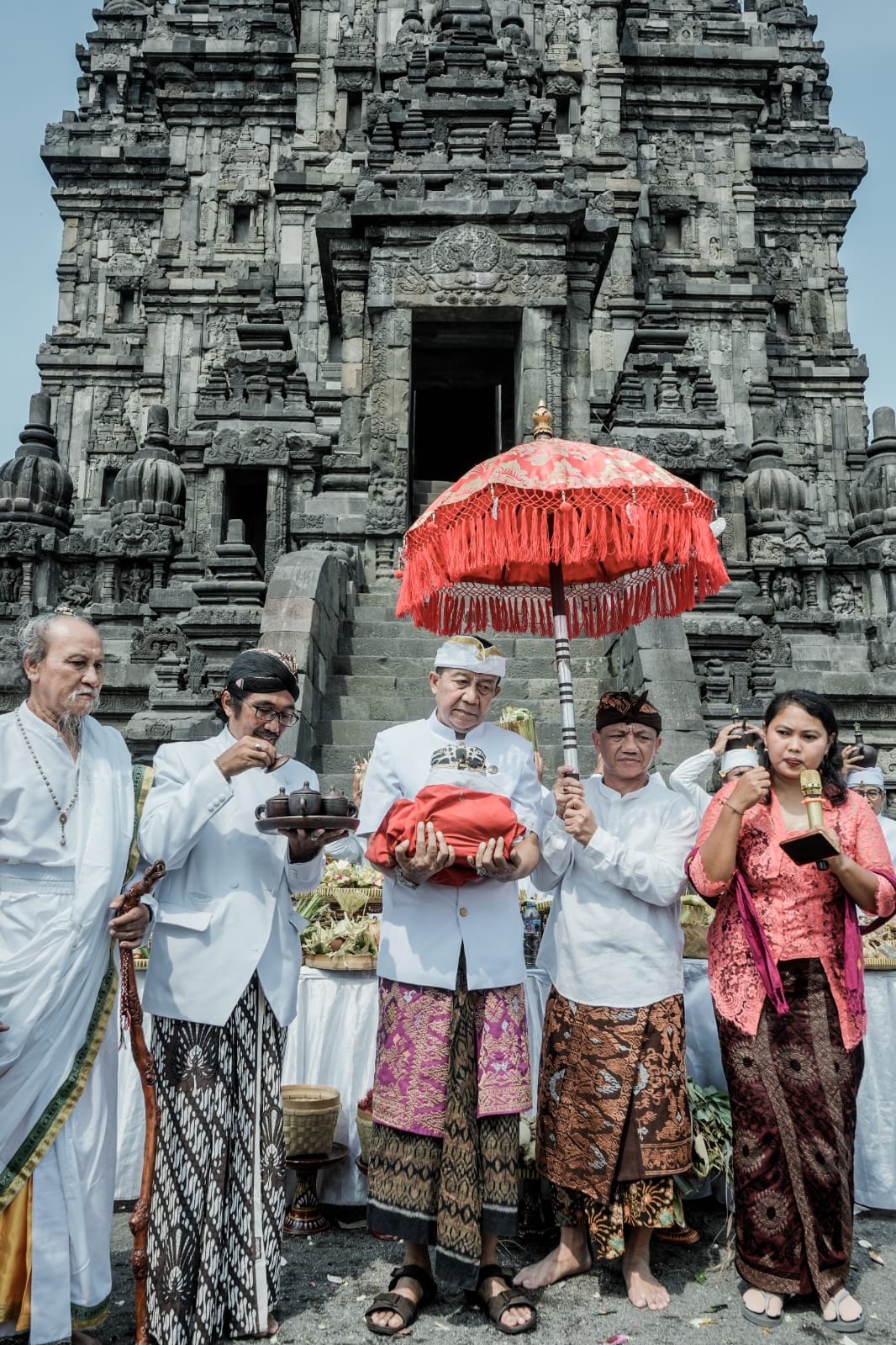 Abhiseka dan Parisudha Agung Upaya Muliakan Candi Prambanan