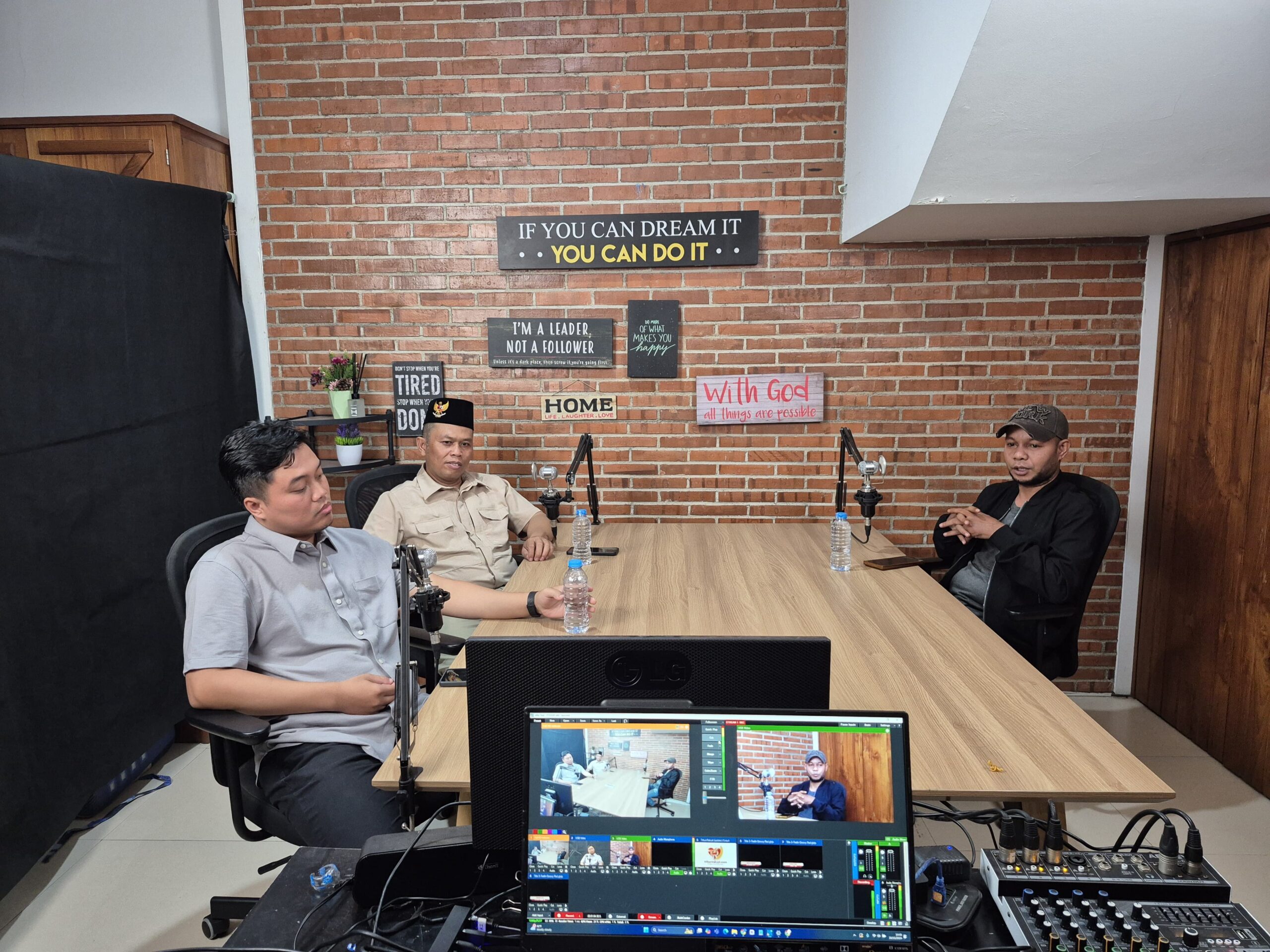 Laporan Dugaan Pelanggaran Kampanye Airin-Ade, Bukti Masyarakat Banten Mulai Sadar Politik