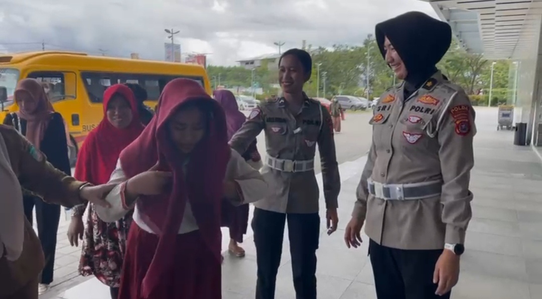 Pulihkan Psikologis Anak, Dinas P3A Konsel Dan Polda Sultra Lakukan Trauma Healing Siswa SDN 4 Baito