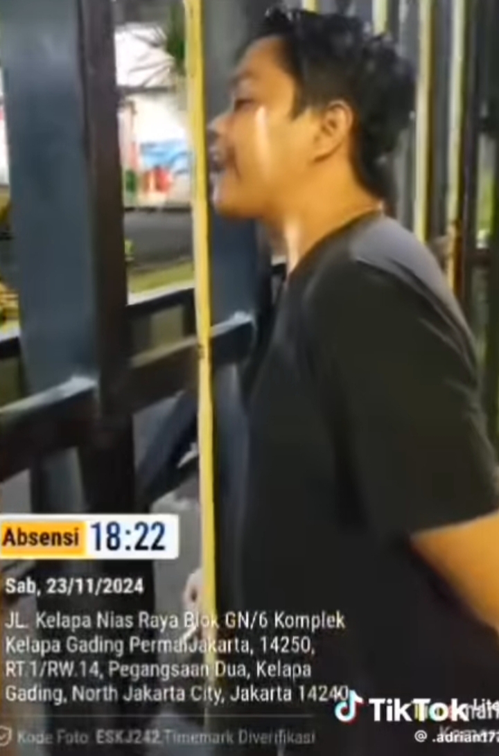 Karena tak diberi izin membesuk, Seorang pemuda membuat kegaduhan di Polsek Kelapa Gading