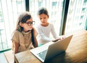 Mendikdasmen: AI dan Coding Bakal Mulai Diajarkan di Kelas 4 SD