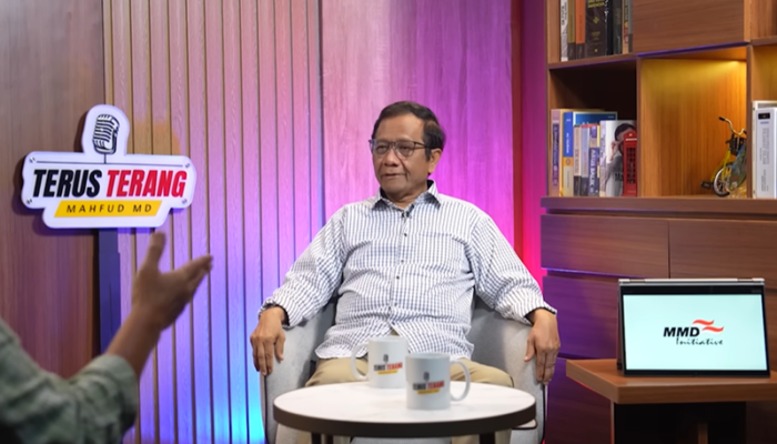 Mahfud MD Sangkal Fitnah Hasto ke Jokowi soal Kriminalisasi Anies