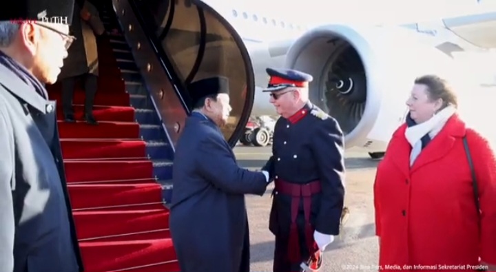 Presiden Prabowo Tiba di Inggris, Agendakan Bertemu Raja Charles dan PM Keir Starmer