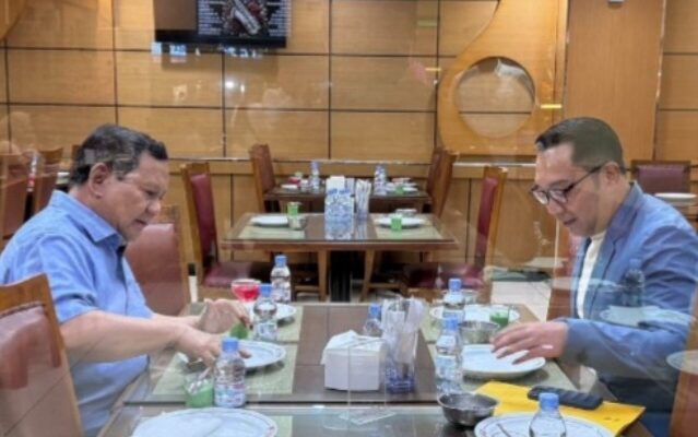 Presiden Prabowo Makan Malam Dengan Ridwan Kamil, Ada Apa?