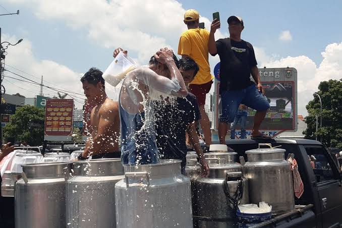 Aksi Buang Susu Tak akan Terjadi Lagi di Wilayah Lain