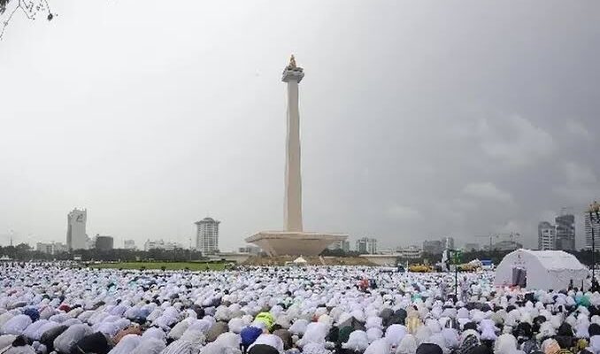 Reuni 212 Diklaim 15 Ribu Jemaah akan Hadir, Tapi Kan 2 Desember Hari Senin Aktivitas Orang Bekerja