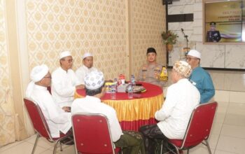 Forum Ulama Khos Sampang Dukung Kepolisian Wujudkan Pilkada Damai