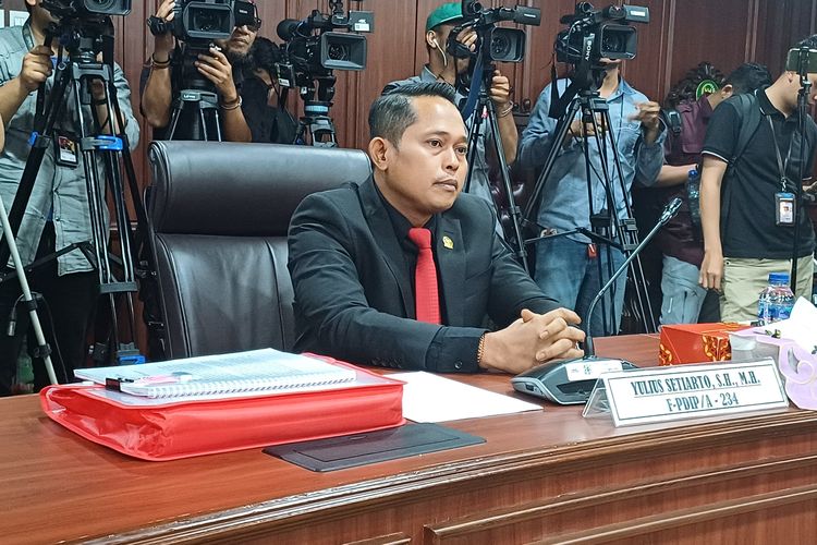 Tuding Polisi Tak Netral, Yulius Setiarto Disanksi MKD