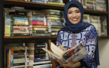 Mengatasi Kesenjangan Sosial di Era Digital: Pandangan Devie Rahmawati