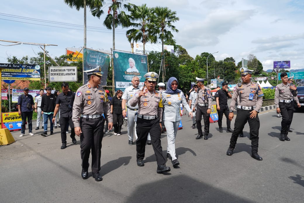 Polri Siapkan Rekayasa Lalin Di Kawasan Puncak Untuk Perayaan Malam Tahun Baru 2025
