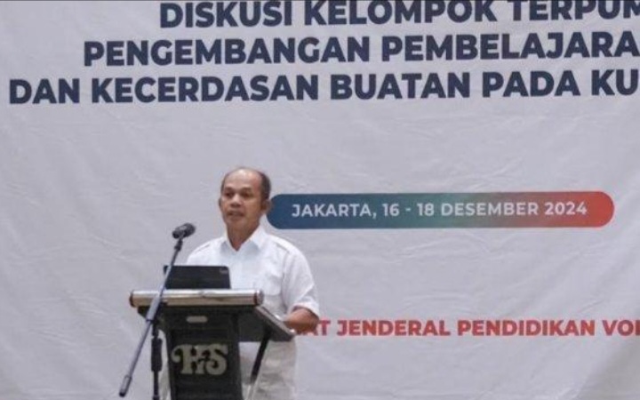 Kemendikdasmen Integrasikan Pembelajaran AI dan Coding di Sekolah – Sekolah