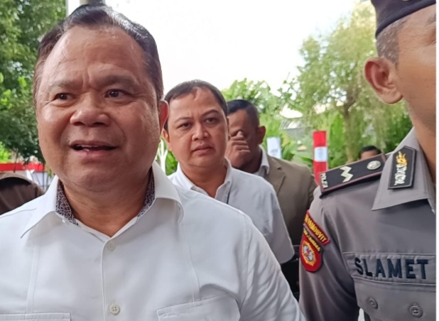 Mantan Dirjen Imigrasi Ronny Sompie Diperiksa KPK Terkait Kasus Hasto Kristiyanto