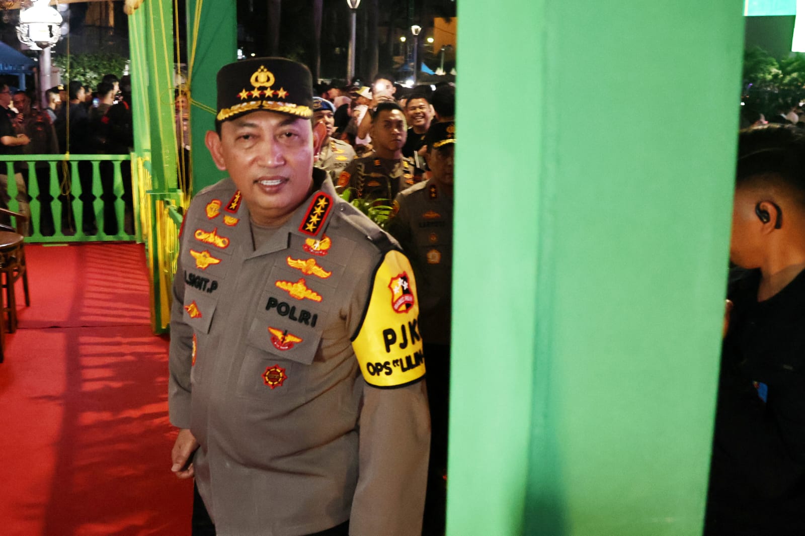 FOTO : Kapolri Datang Ke Bundaran HI Pastikan Situasi Malam Tahun Baru Berjalan Aman Lancar