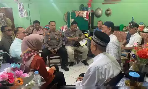 Viral Siswa Duduk di Lantai Gegara Nunggak SPP, Polisi Bantu Mediasi