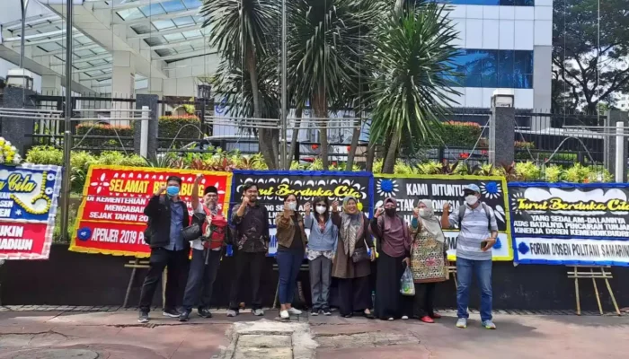 Demo Dosen Kian Meluas