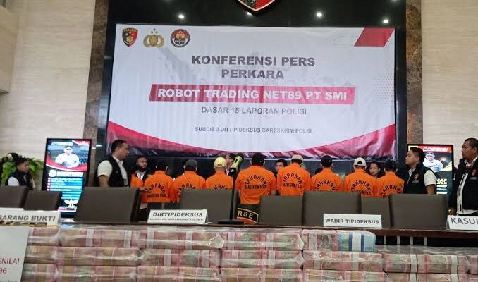 Total Ada 15 Tersangka Kasus Robot Trading NET89, Bareskrim: 3 Masih Buron