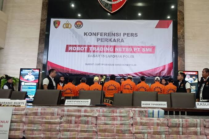 Total Ada 15 Tersangka Kasus Robot Trading NET89, Bareskrim: 3 Masih Buron