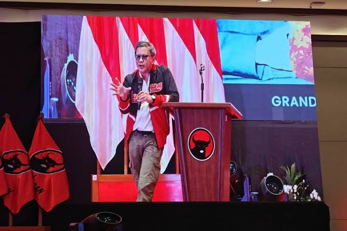 Bimtek DPRD PDIP di JI Expo, Rocky Gerung & Puan Bicara soal 2029