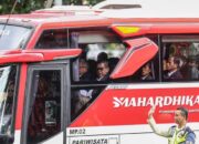 Hasto Naik Bus bersama Rombongan Pengacara untuk Jalani Pemeriksaan di KPK
