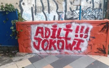 Fenomena Grafiti “Adili Jokowi” dan Tagar #AdiliJokowi, Bentuk Ekspresi Kekecewaan Publik