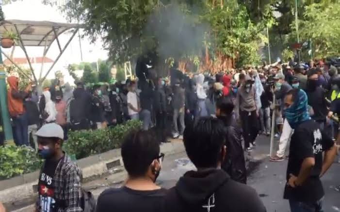 Demo PKL Malioboro Ricuh
