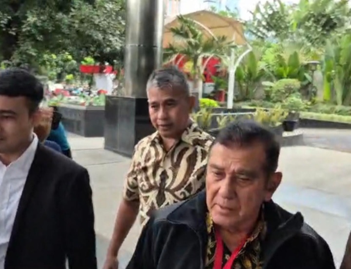 Japto Diperiksa 7 Jam, Keluar Bungkam Soal 11 Mobil Mewah yang Disita KPK