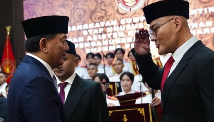 Menhan Sjafrie Sjamsoeddin Melantik Deddy Corbuzier Jadi Stafsus