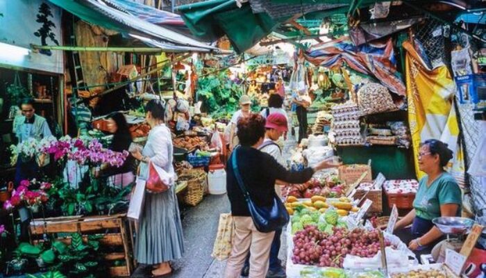 Kenaikan Harga BBM di Tengah Lemahnya Rupiah Jadi Ancaman Daya Beli Masyarakat