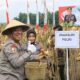 Irwasum Polri bersama Wamentan Pimpin Panen Raya Jagung Serentak di Madiun
