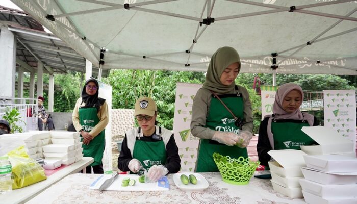 Marcella Zalianty dan Chef Amanda Masak Bareng Dompet Dhuafa