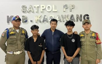 Dua Remaja Geng Motor Diamankan Satpol PP Karawang
