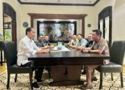 Deddy Sitorus Kembali Serang Jokowi, Rampai Nusantara Nilai Kekanak-Kanakan!