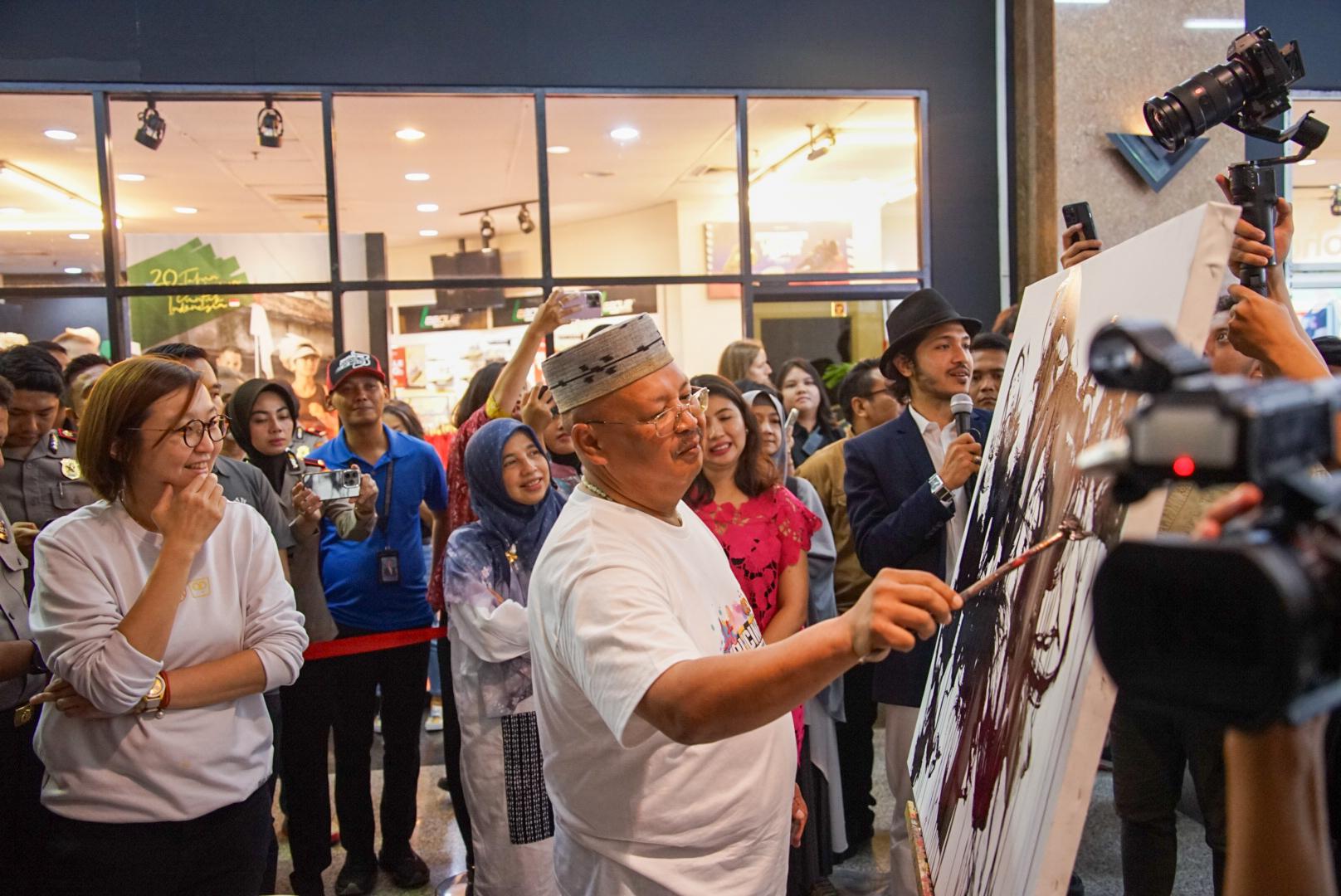 Art Policing, Kalemdiklat Berkolaborasi dengan Seniman Bali I Putu Bonus Gelar Live Painting