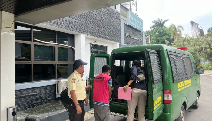 Kantor Pajak Jaktim Serahkan Tersangka Faktur Pajak Fiktif ke Kejaksaan Tinggi