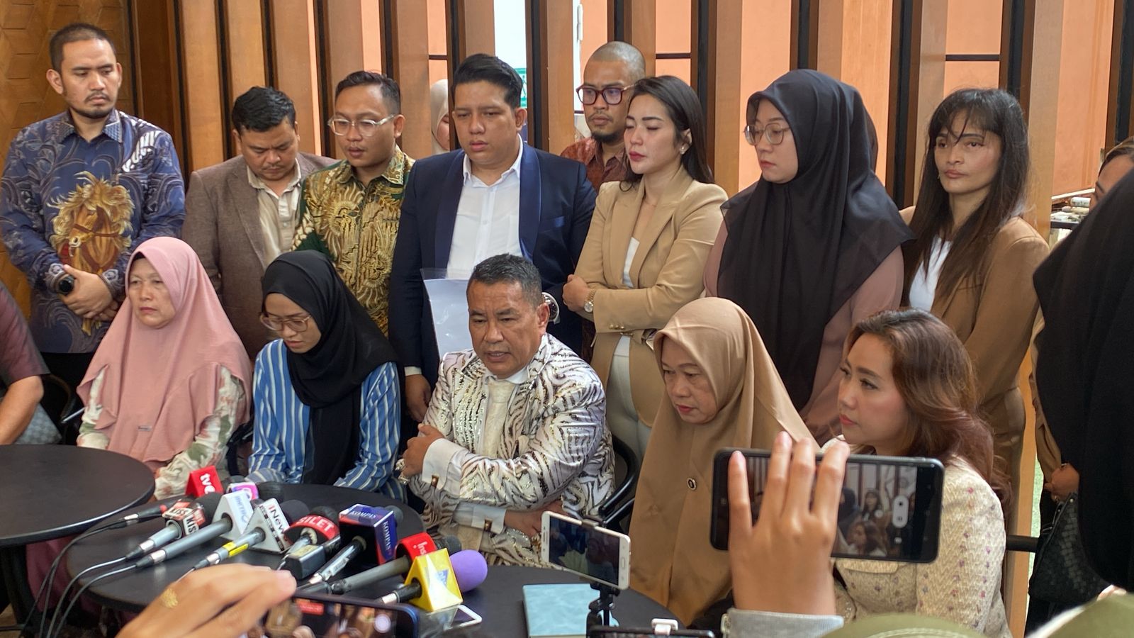 9 Hari Kasus Penembakan 3 Polisi di Way Kanan Belum Ada Tersangka, Hotman Paris Turun Tangan