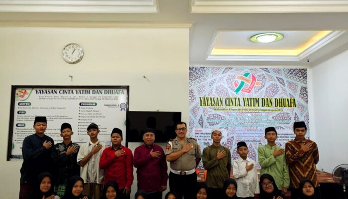 Serdik Sespimma Angkatan ke-73 T.A. 2025 Bagikan Sembako kepada Yayasan Yatim Cinta Dhuafa