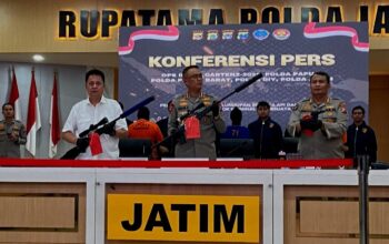 Warga Bojonegoro Otodidak Membuat Senjata Api Standar Militer Untuk KKB