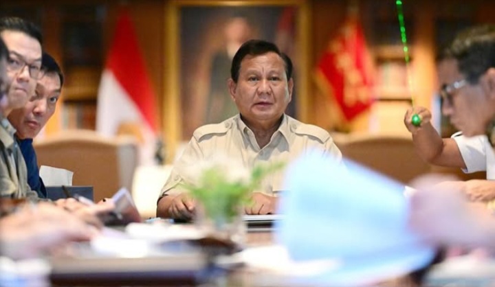 Presiden dalam rapat kerja di hmblg dok istw
