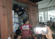 Pembagian Ribuan Paket Sembako di Polewali Mandar Diwarnai Kericuhan