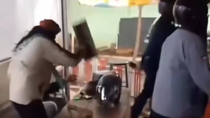 Sweeping Orang Tak Puasa oleh Ormas Tuai Sorotan Warganet