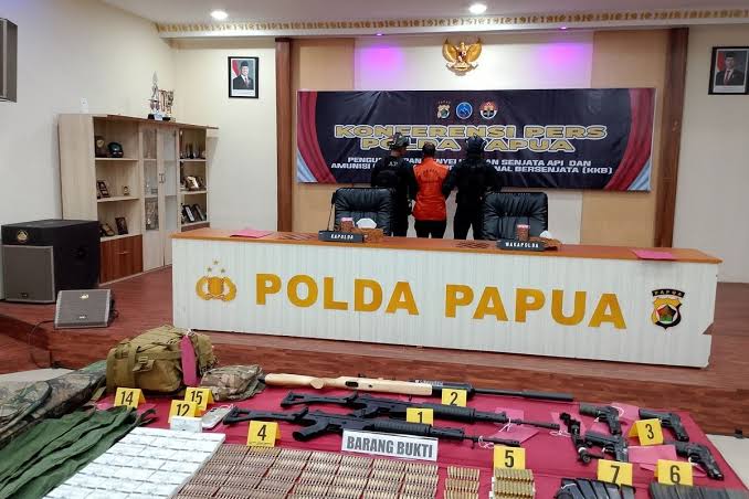 Jubir KKB Papua Akui Sering Beli Senjata dari Militer Indonesia di Black Market