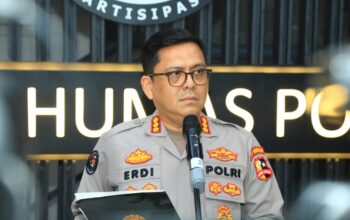 Polisi se Indonesia Salat Ghaib untuk 3 Polisi Lampung yang Ditembak TNI