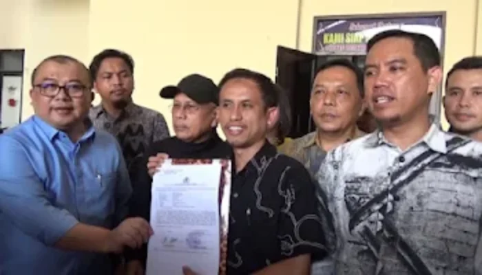 Buntut Gaduh Ijazah Jokowi, Dokter Hingga Mantan Pejabat Dilaporkan ke Polisi